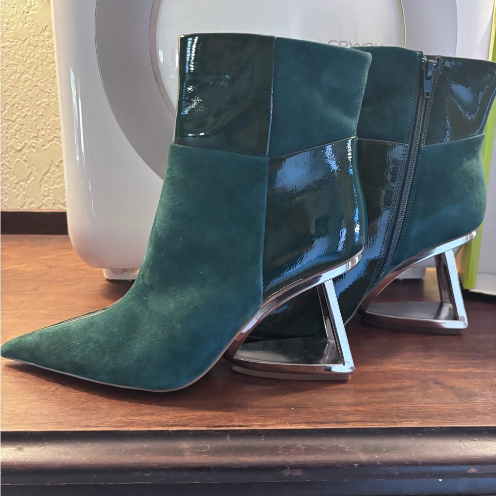 Gianni Bini Teal Heeled Boots